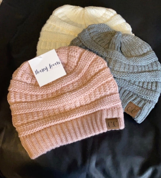 C.C KNITTED BEANIES (AVAILABLE IN 3 COLORS)